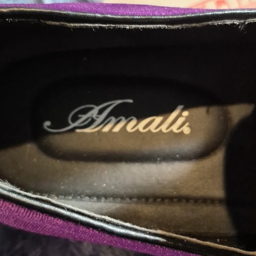 Amalfi elegant purple